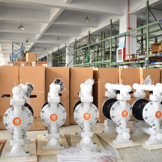 “热辣滚烫”抢生长，年后开工生产忙！